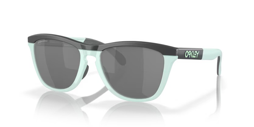Oakley Frogskins Range OO9284 03 – Mat carbon/blauwe milkshake