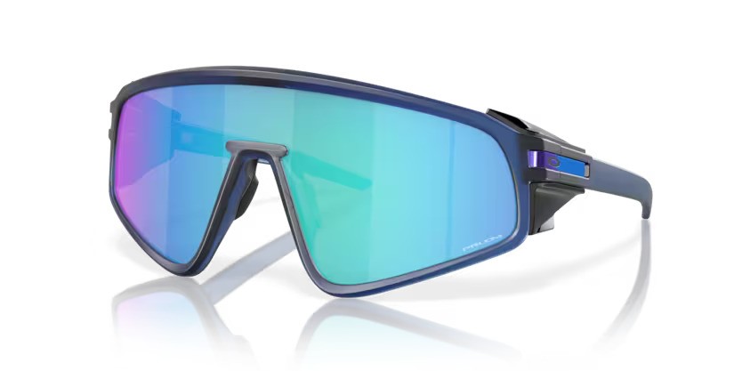 Oakley Latch Panel OO9404 06 – Mat transparant marineblauw