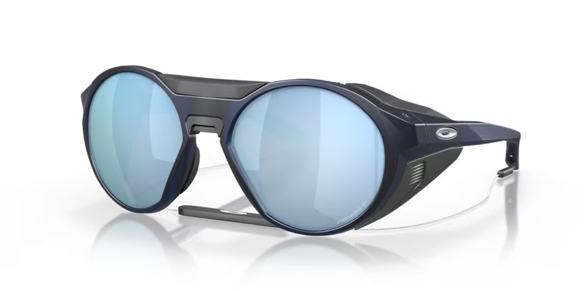 Oakley Clifden OO9440 05 – Mat doorschijnend blauw Polarized
