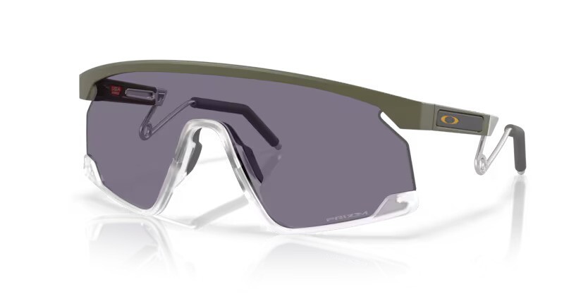 Oakley zonnebril 9237 Bxtr metal 12 – Mat mosgroen Latitude Collection