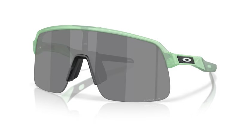 Oakley zonnebril 9496 Sutro light S 11 – Mat transparant jade